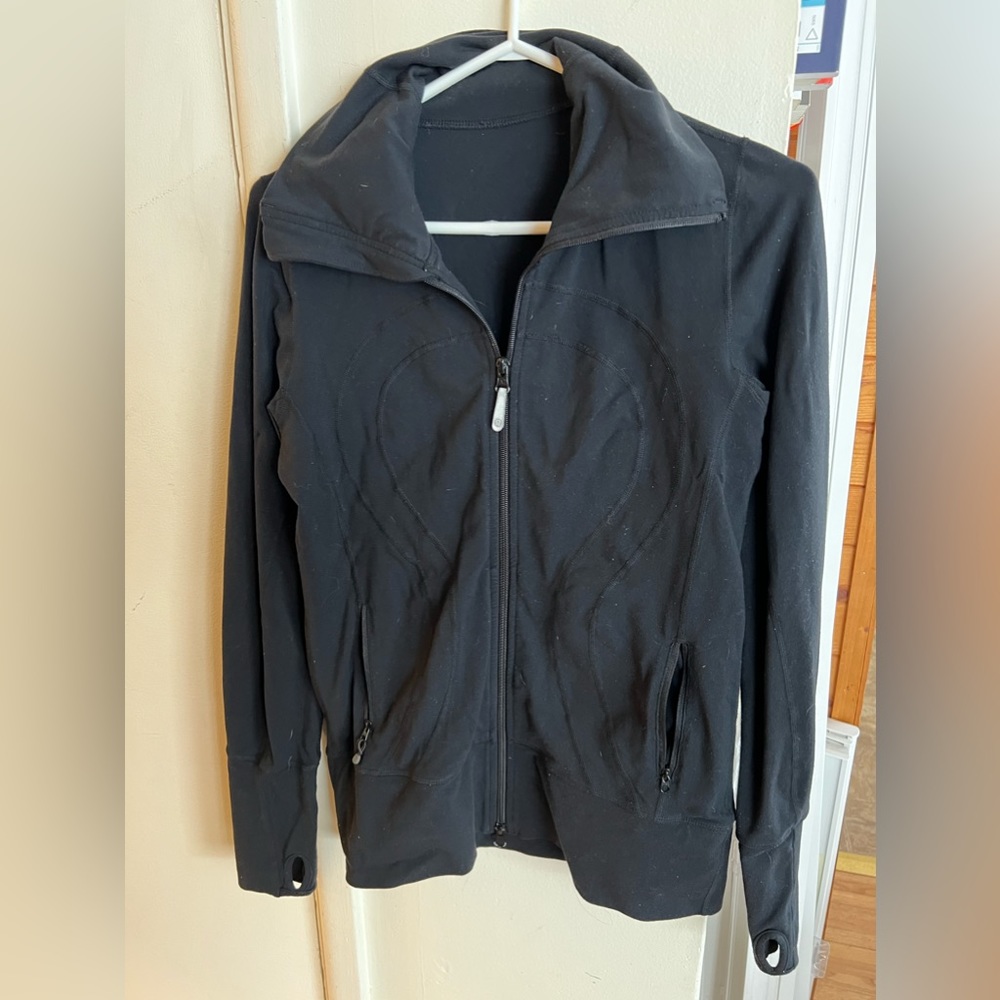 Black size 6 lululemon zip up athletic sweater